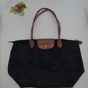 Longchamp “Le Pliage” Shoulder Bag